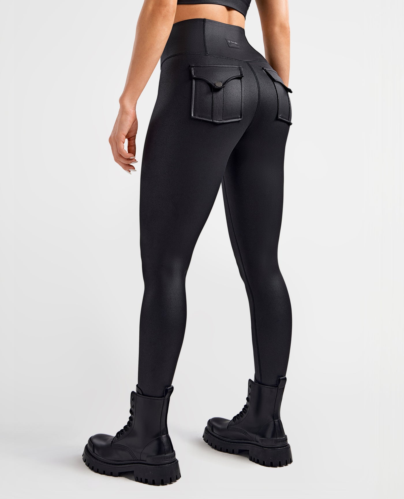 Cargo-Power-Leggings aus Kunstleder - Schwarz