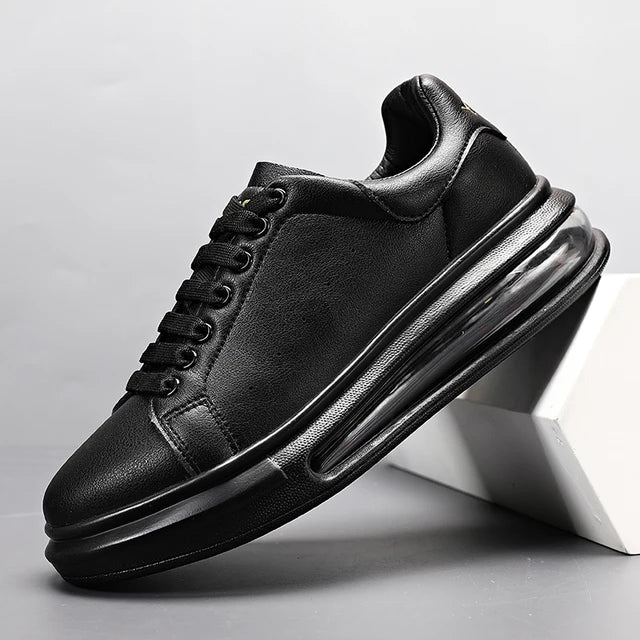 AeroFlex - Schwarze Luxus-Sneakers mit Luftpolstersohle